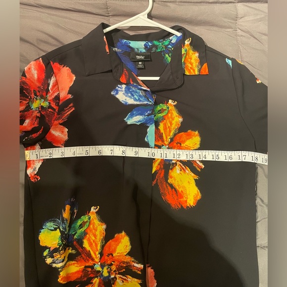 Mission Black Vivid Floral Print Button Down Size Medium - Picture 2 of 11